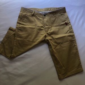 Men’s Khaki Shorts